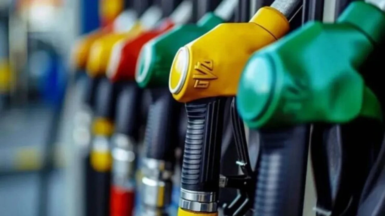 15 Eylül 2026 benzin, motorin (mazot) fiyatları ne kadar, güncel akaryakıt fiyatları kaç TL?