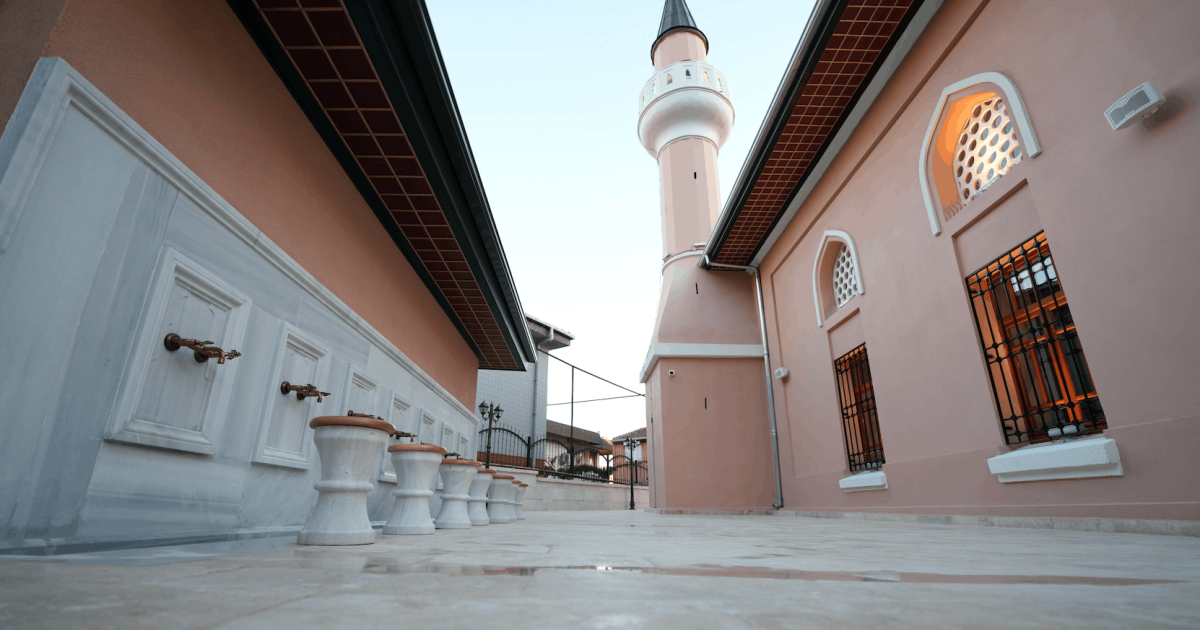 4 asırlık Kandilli Camii, Kurban Bayramı'nda yeniden ibadete açıldı