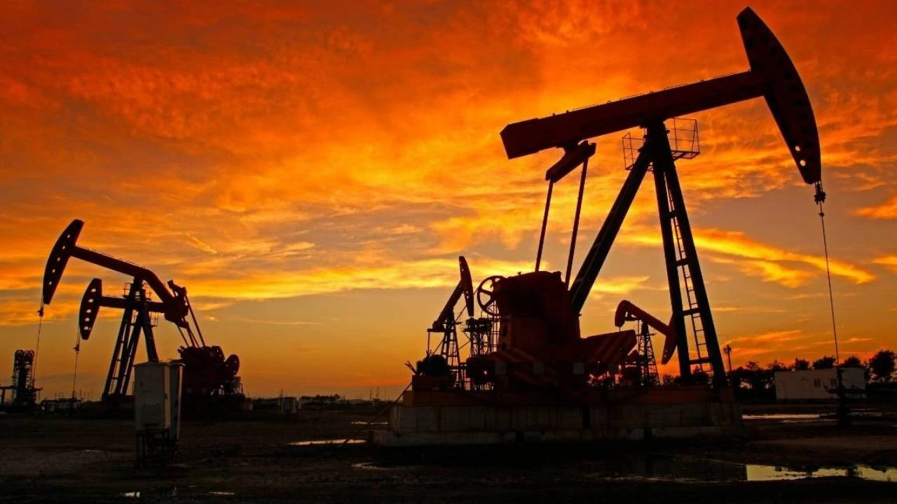 ABD Başkanı Trump İranı uyardı, petrol fiyatları yükseldi