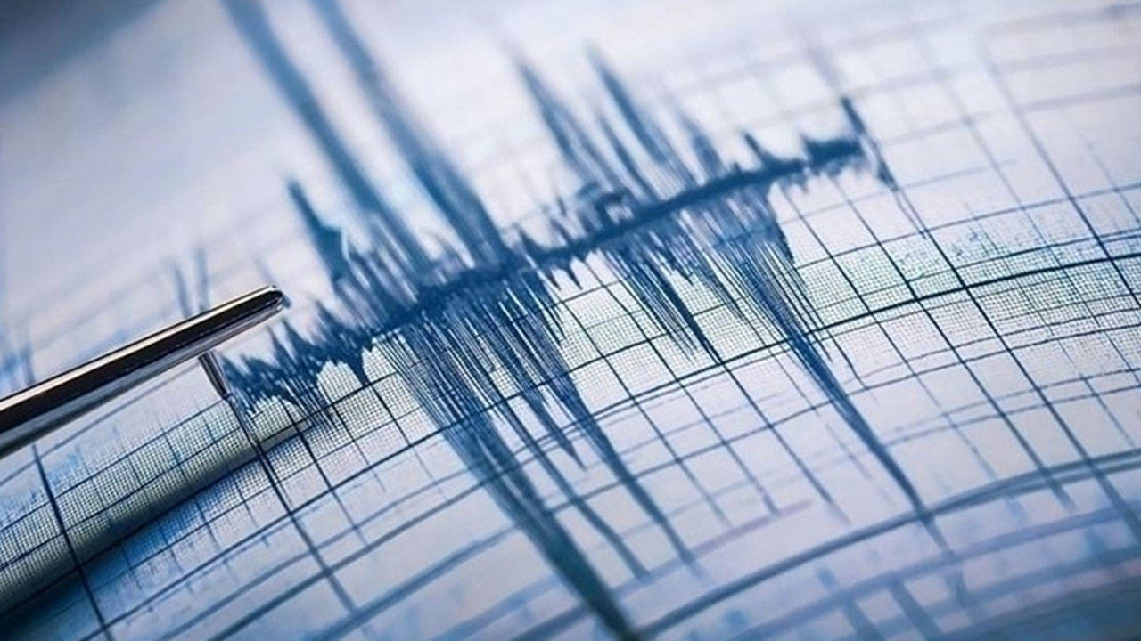 AFAD verilerine göre, saat 16.18'de Akdeniz'de 3.7 büyüklüğünde bir deprem yaşandı