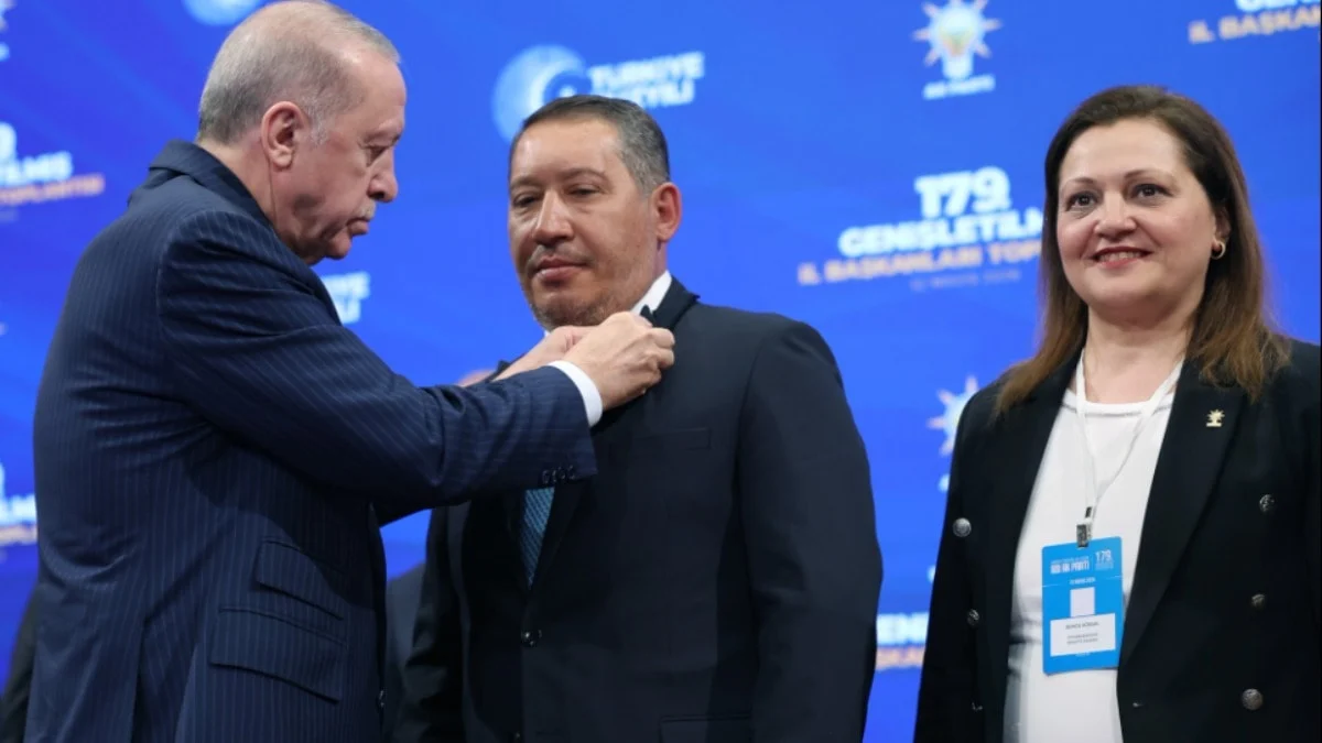 AKP'nin son transferinin oğlu tacizci, babası firari çıktı!