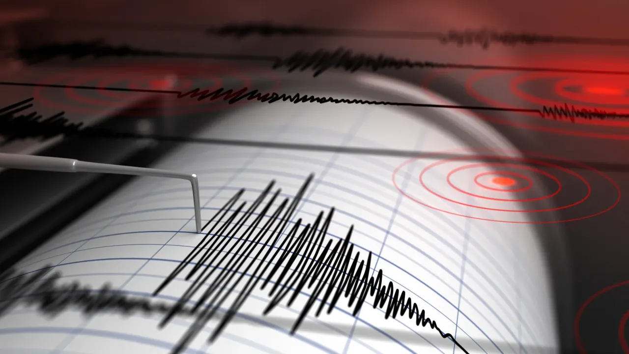 Antalya'nın Kaş ilçesine 80 kilometre mesafede 3.9 büyüklüğünde deprem yaşandı