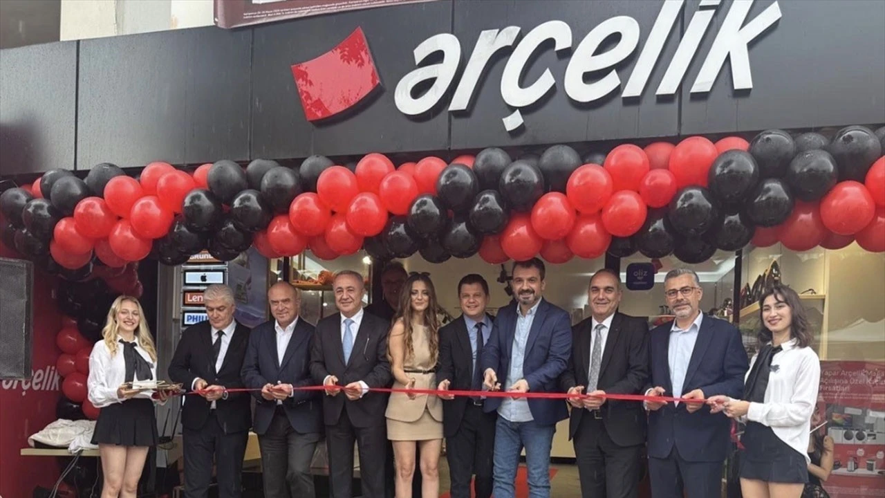 Arçelik İzmir'de yeni nesil 7 mağaza açtı