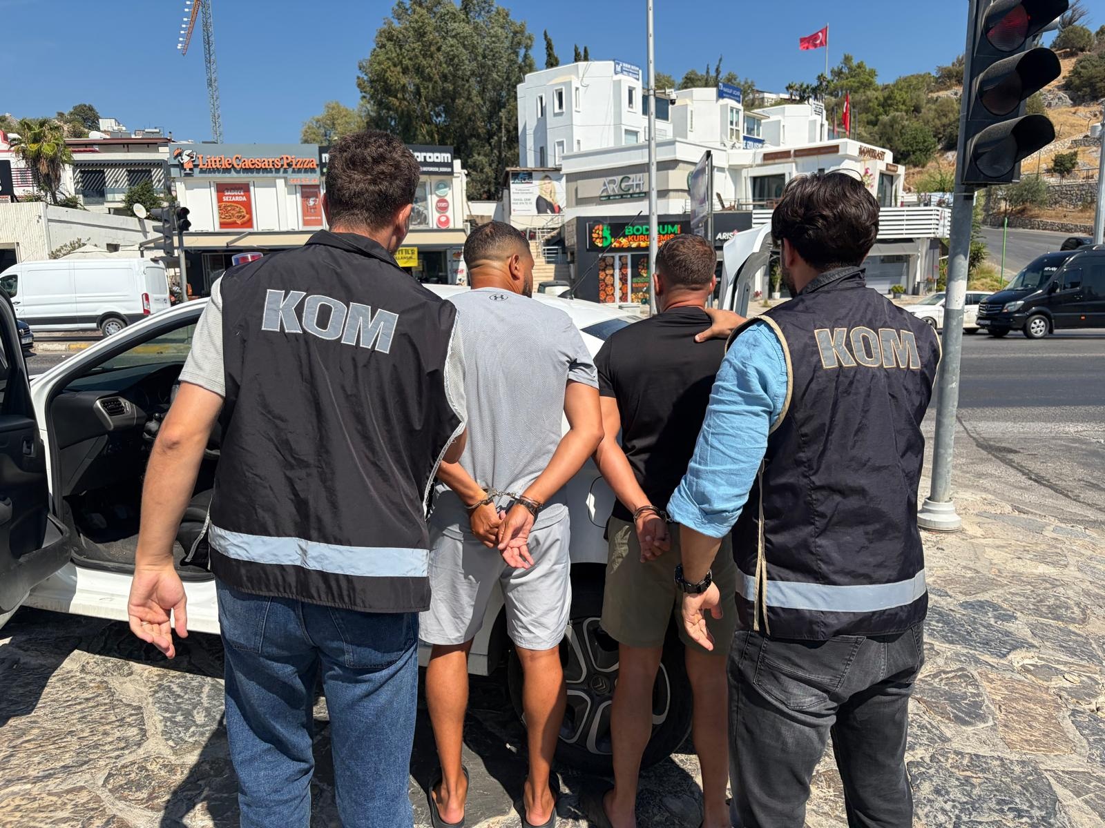 Bodrum'da Fransa tarafından kırmızı bültenle aranan kişi operasyonla yakalandı