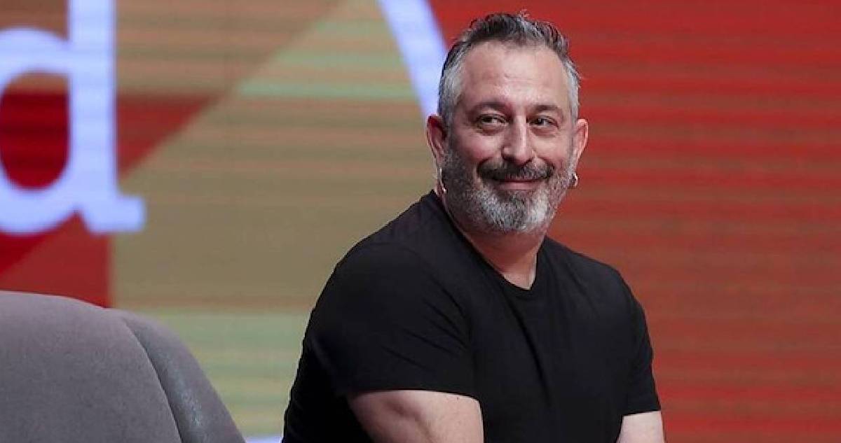 Dilenci Cem Yılmaz'ın yakasına yapıştı