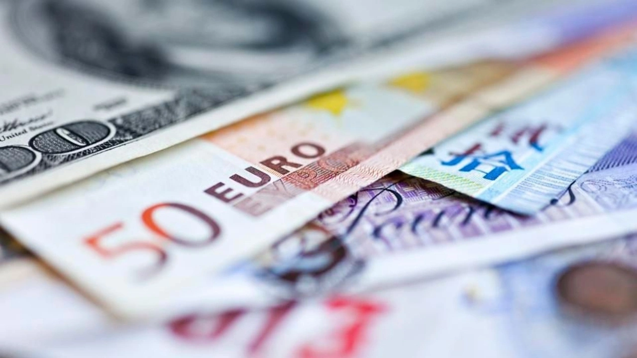 Dolar 48,14 TL ile yeni tarihi zirvesini görürken