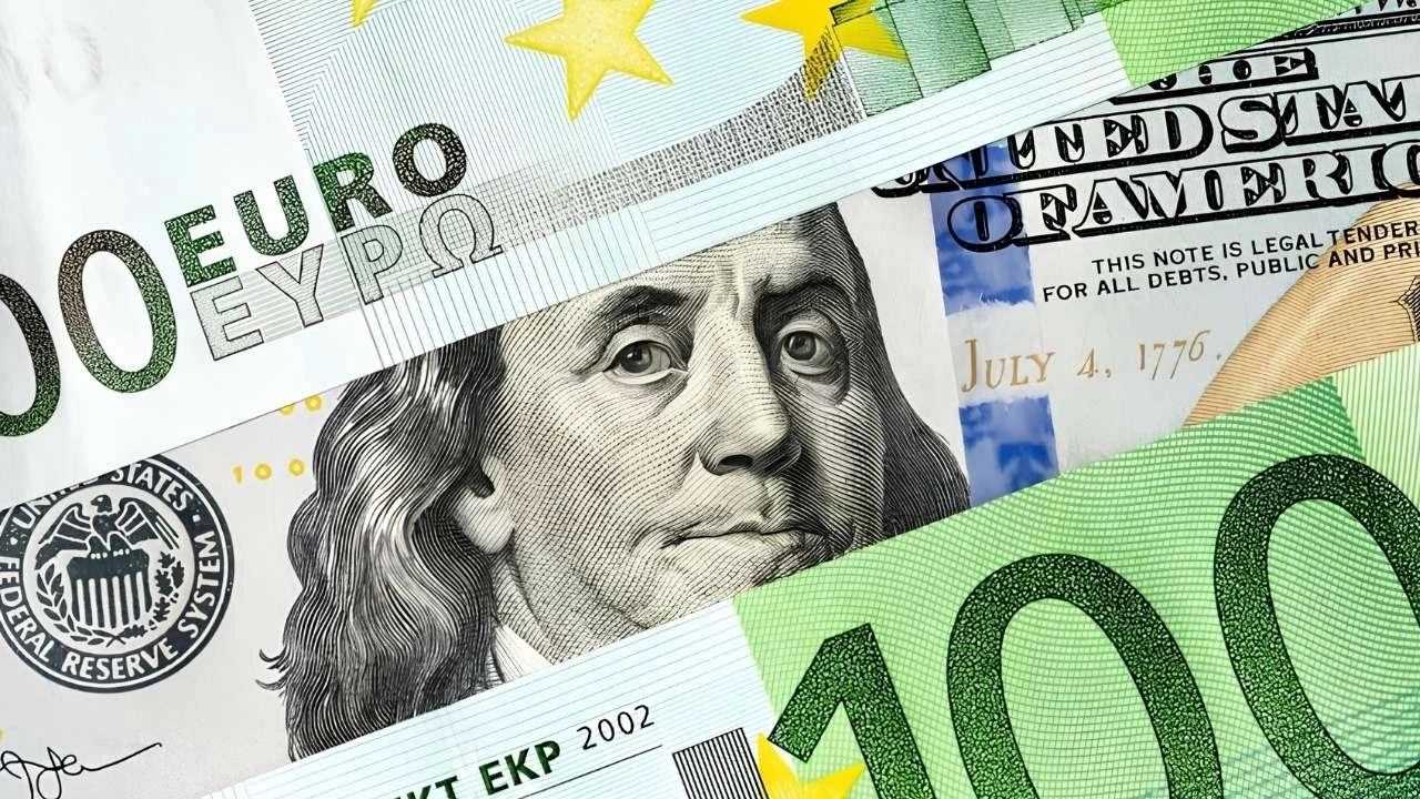 Dolar yükseldi, euro tutundu, sterlin dengelendi