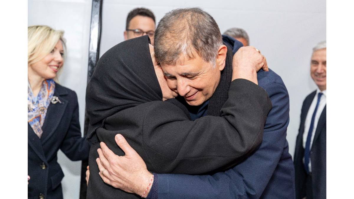 Emekli ‘açız' dedi, Büyükşehir el uzattı