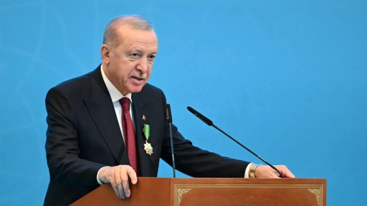 Erdoğan işareti çaktı cemaat fırsatı kaçırmadı