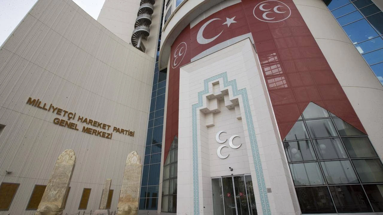 Gaziantep Araban Belediye Başkanı Mehmet Özdemir MHP'den ihraç edildi