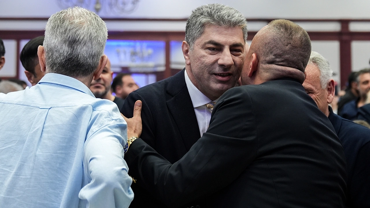Hakan Safi iş adamı Seyfi Şahin'i yönetim kadrosuna aldı