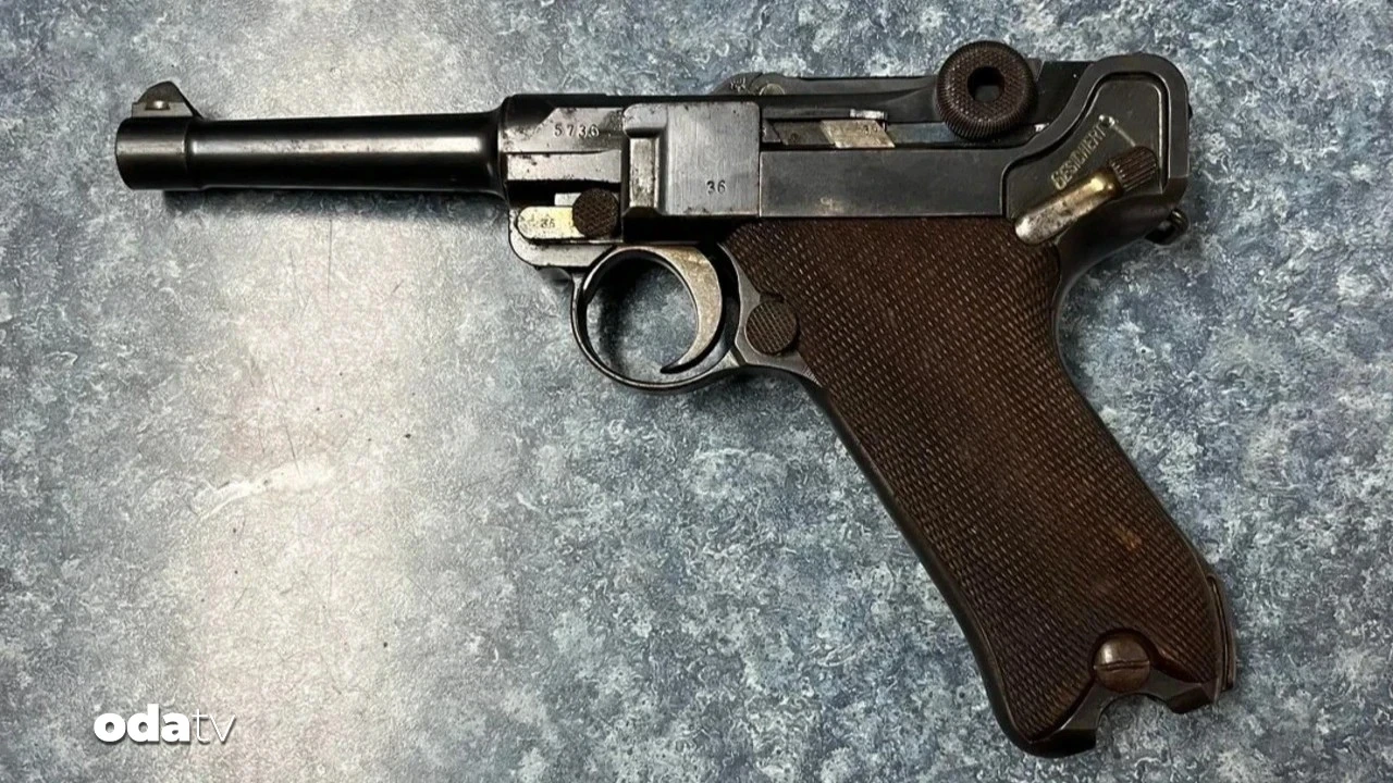 Hitler'e ait olduğu iddia edilen ve yaklaşık 42 milyon dolar değer biçilen nadir Luger tabanca