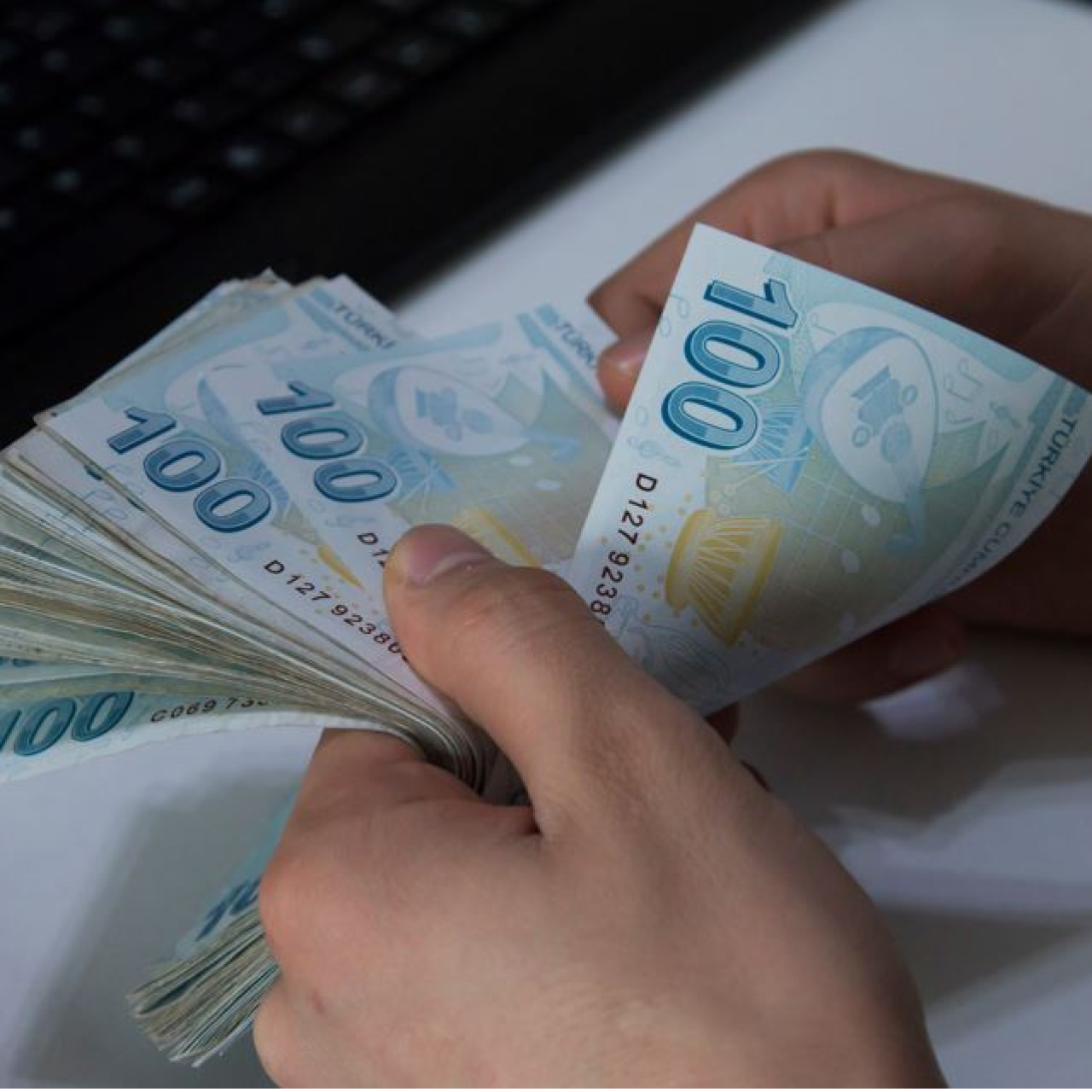 İşsizlik maaşından tam yararlanabilmek için başvurunun süresinde yapılması gerekiyor