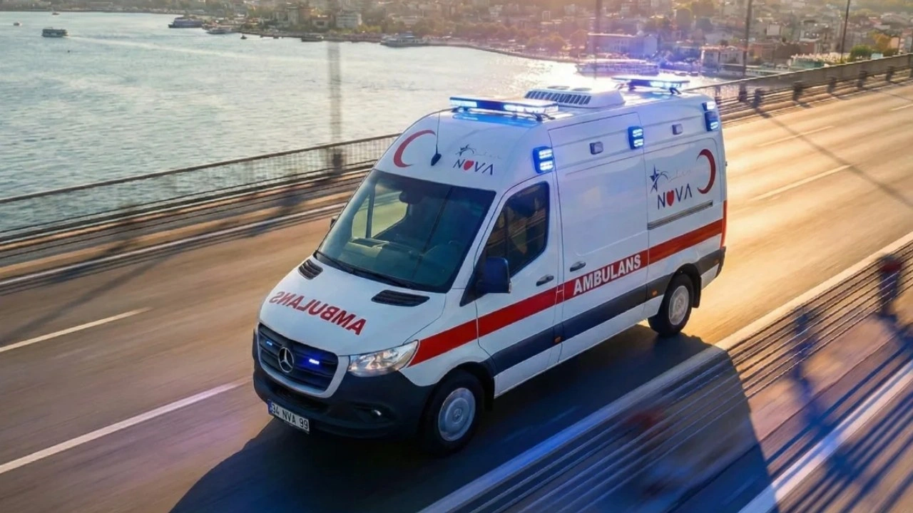 Kastamonu'nun İnebolu ilçesinde denize giren 84 yaşındaki emekli cumhuriyet savcısı Mehmet Yaşar