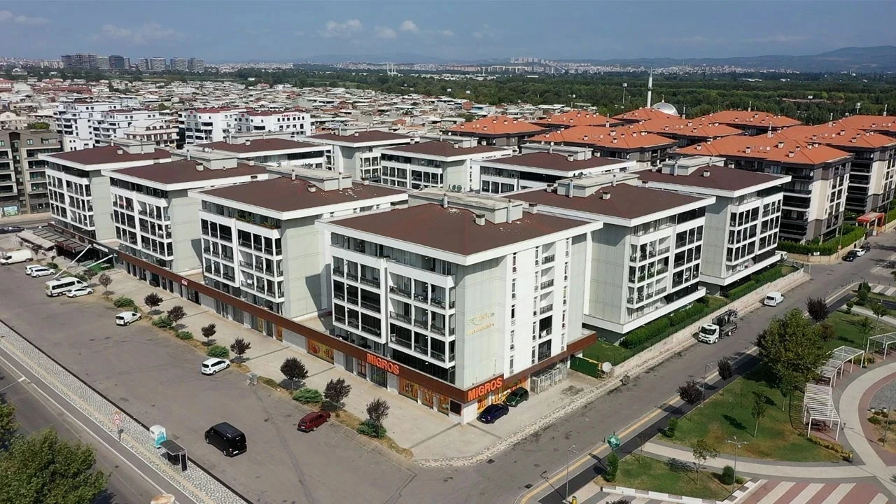 Konut fiyatları enflasyon karşısında değer kaybetmeye devam ederken