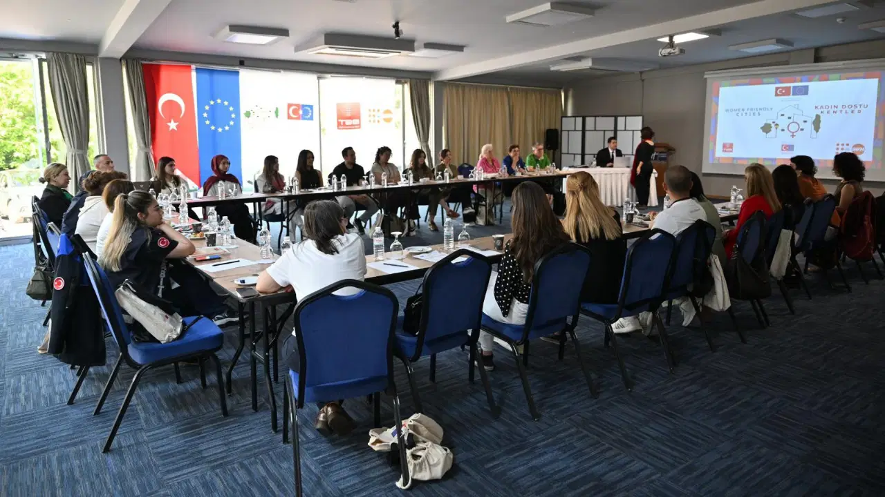 Manisa'da "Kadın Dostu Kentler" için yerel eşitlik çalışmaları başladı