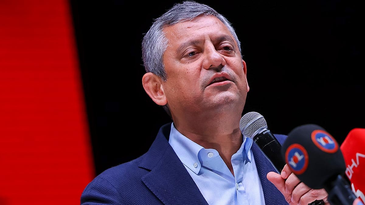 Meclis Başkanı Numan Kurtulmuş'un tarafsızlığıyla bu adımı atması gerektiğini vurguladı değerlendirmesinde bulundu