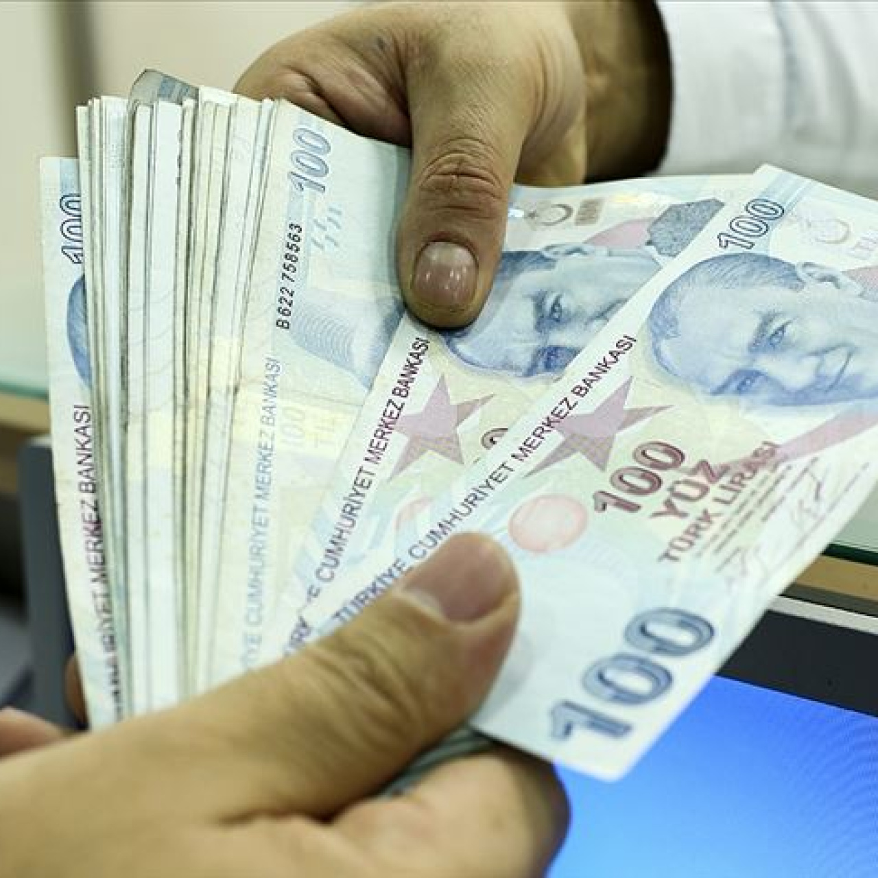 Milyonlarca öğretmenin merakla beklediği Temmuz zammı için heyecan dorukta… Maaşlarda yaşanacak değişim