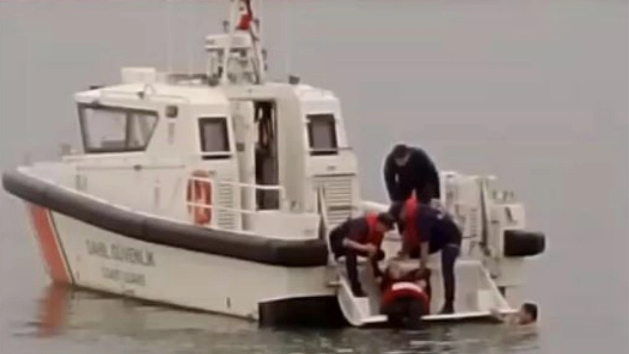 Samsun'da denize atlayan kadını itfaiye eri kurtardı