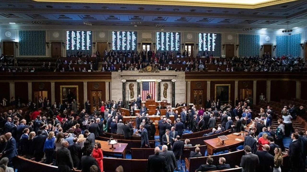 Son dakika ABD Senatosu'ndan kritik İran kararı! Trump'ı durdurmak için ilk adım atıldı