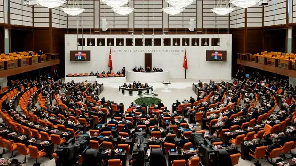 TBMM'de "itibar suikastı" ve sosyal medya saldırılarına ortak tepki