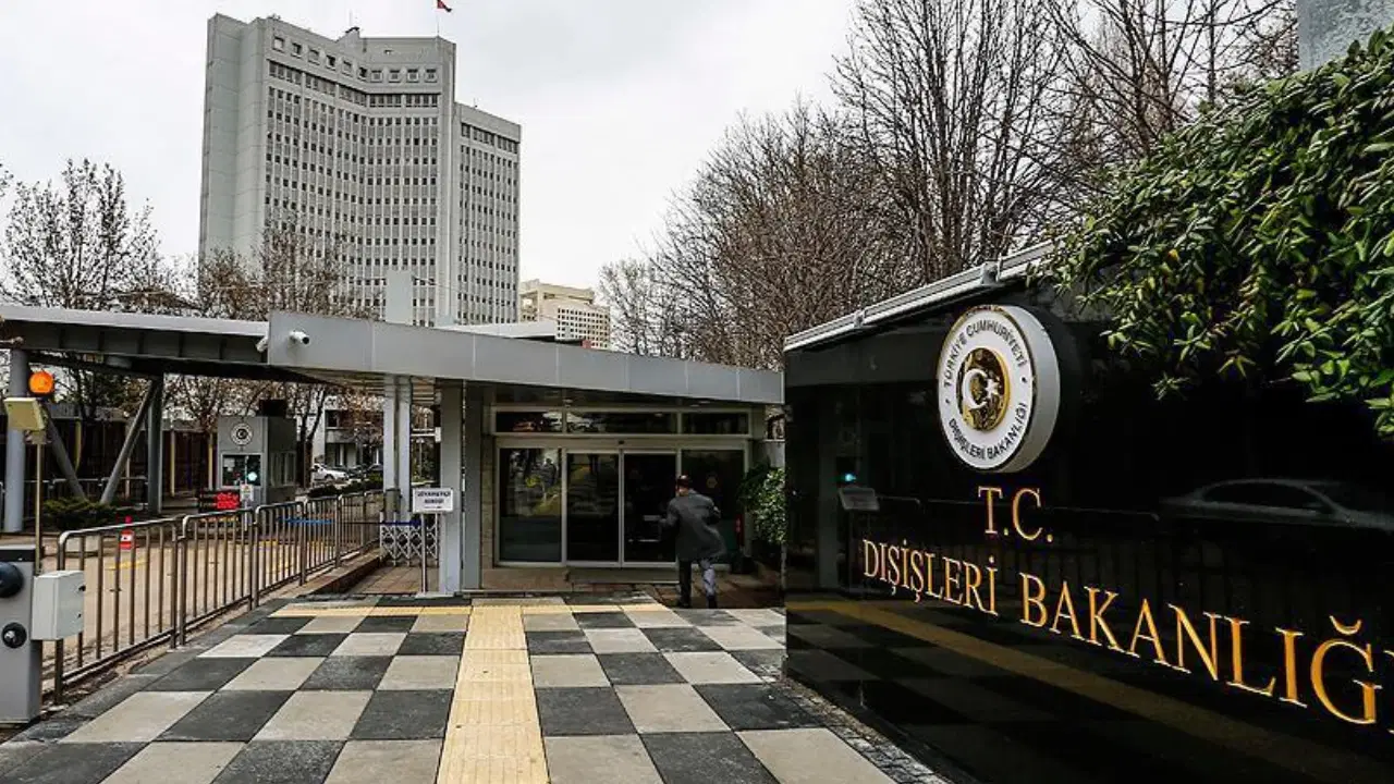 Toplum Çalışmaları Enstitüsü'nden 'Türk Dışişleri'nin Dili' raporu