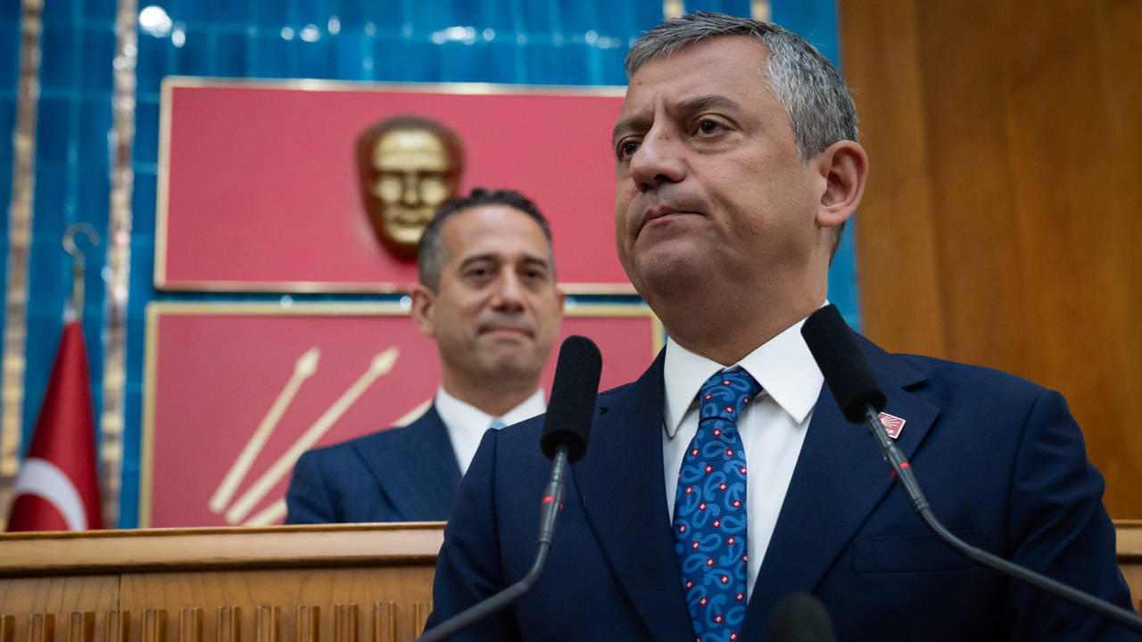 Yarın grup toplantısı yapma kararı aldı lideri Özgür Özel bugün TBMM'de A takımıyla görüştü